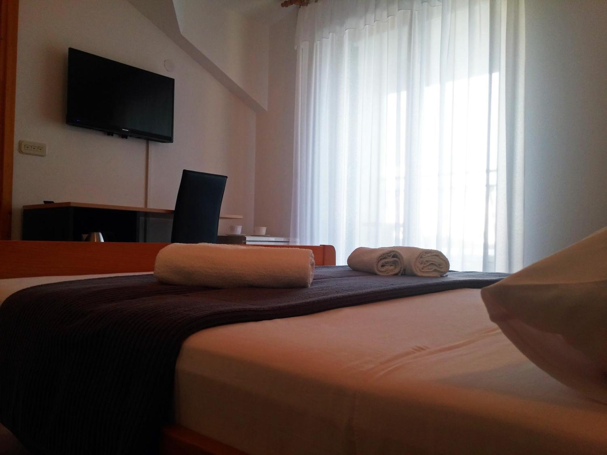 Apartments And Rooms Saric Ядрия Экстерьер фото