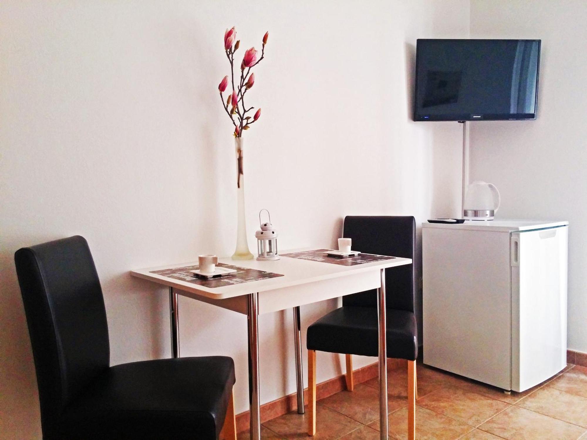 Apartments And Rooms Saric Ядрия Номер фото