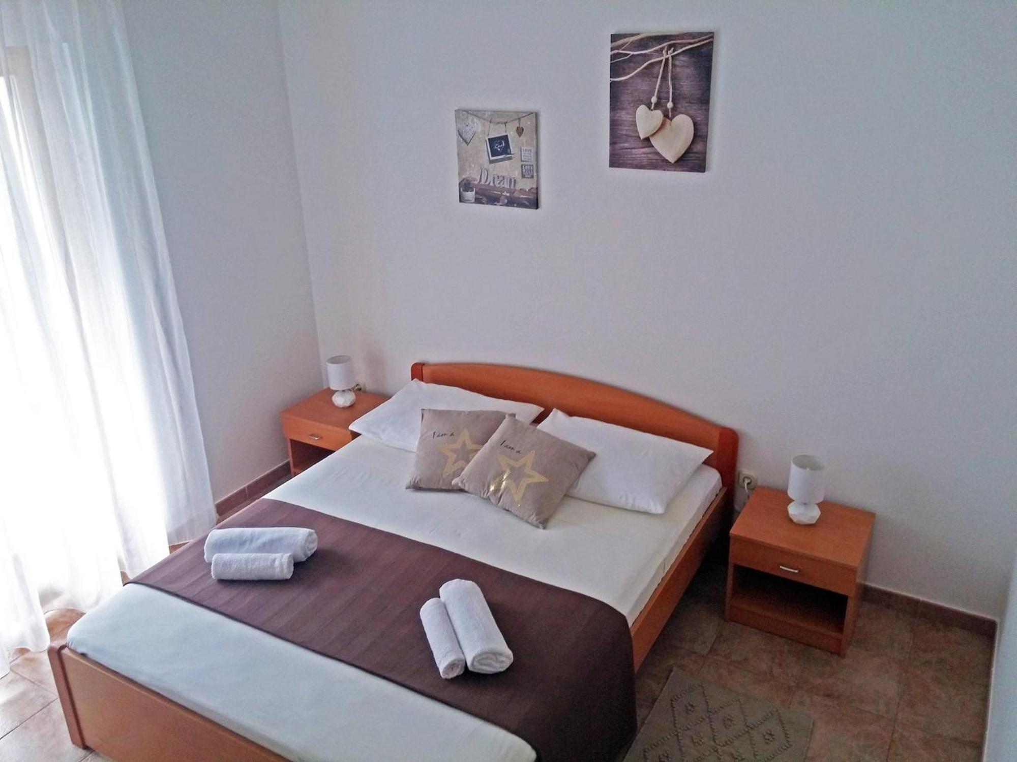 Apartments And Rooms Saric Ядрия Номер фото